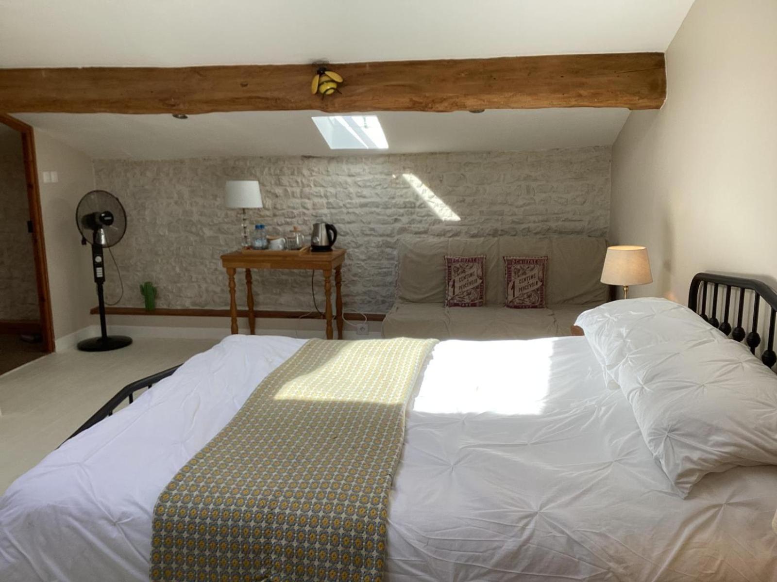 La Ruche Bed & Breakfast Paizay-Naudouin-Embourie Exterior photo